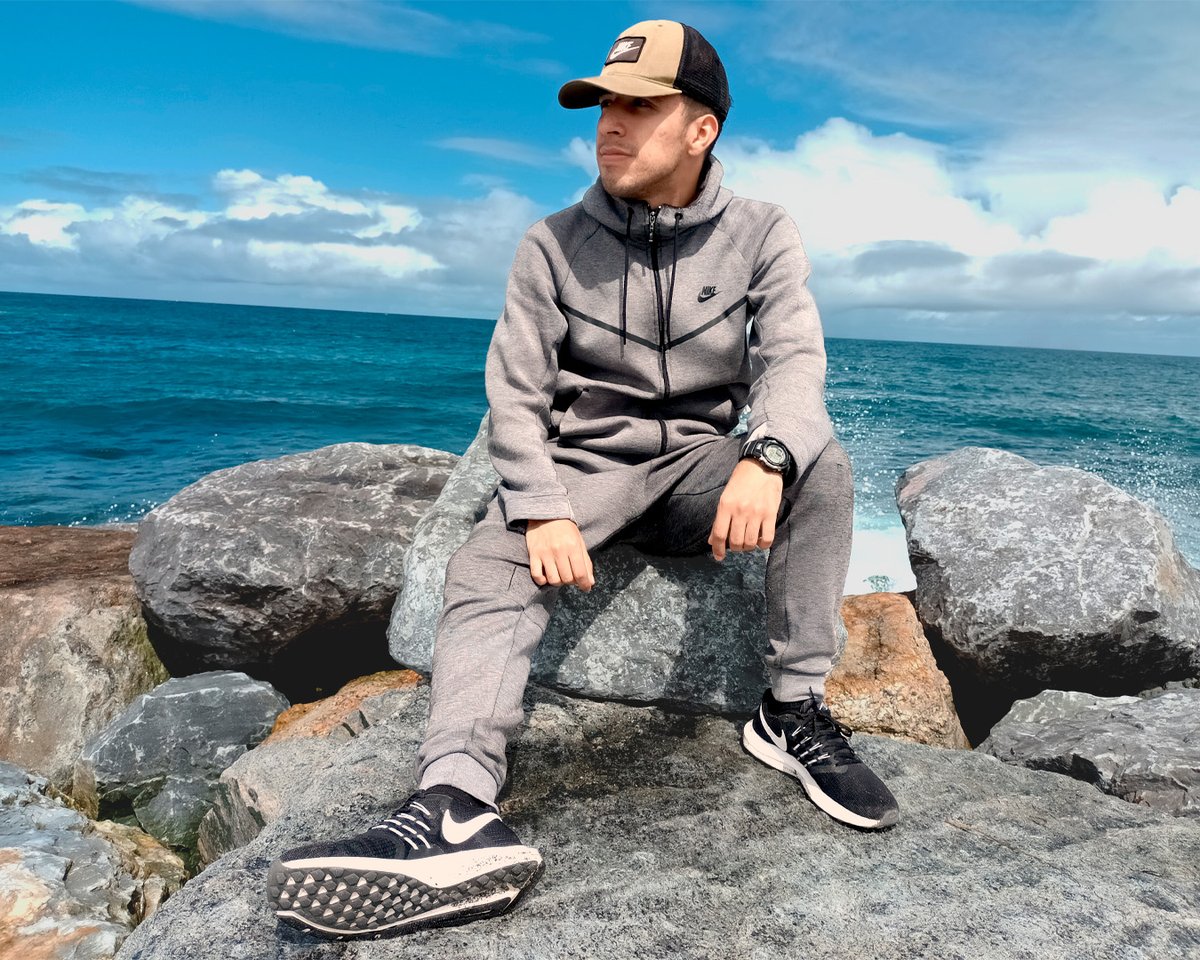 DcCastle_'s tweet photo. ~Como te lo digo, no te puedo olvidar...🤫✨️💙
📸: @sara.hj.sara
.
#HstoriadePecados📖💫 Cap.3 COMING SOON
.
#DcCastle #New #Song #ComingSoon #Novios #Pareja #Reggaeton #Urban #Latino #Romántico #Spain #Asturias https://t.co/5OByIwL3Me