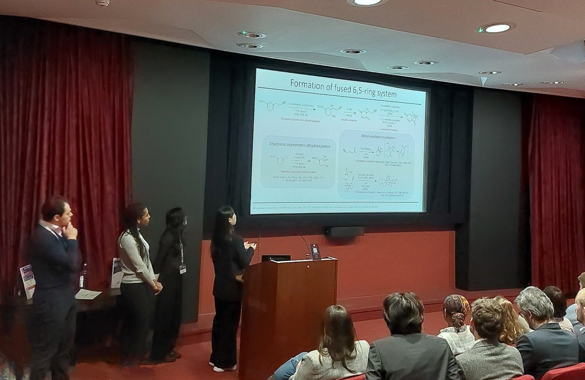 The final team of the morning's session was SynCity 2000 from @OxfordChemistry @UniofOxford They proposed a multiply oxidative cascade to form much of the core of cinnamomol B #UKRetroComp