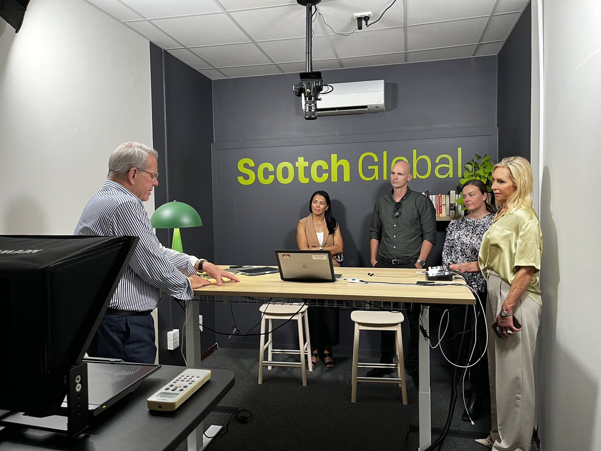 Michael Valentine from Scotch Global giving @ACELWA Leading Innovation in Education Network attendees a tour of the online classroom studio. Year 7 Scotch Global students spend 8-11am online with Michael then 90 mins on self-directed projects in the afternoon.