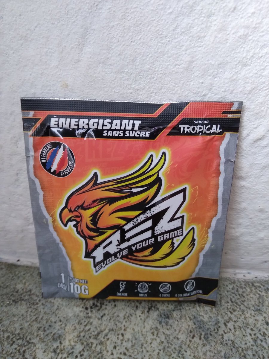 LartisteMyLife's tweet photo. On teste le goût "TROPICAL" ! ✅️ @RezEnergyDrink https://t.co/uYw85dTwTj