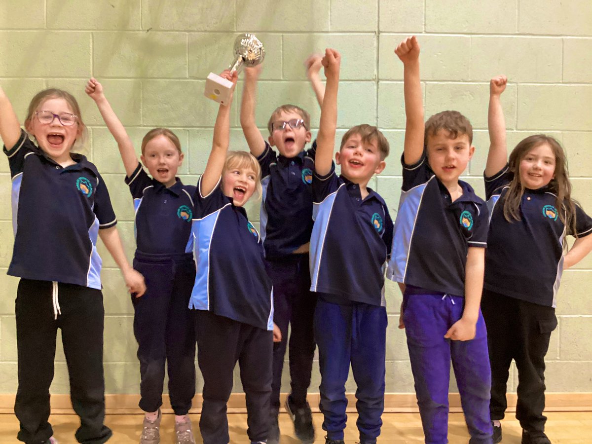 Huge congratulations to our Class 1 Benchball team for coming out on top in this week's Pyramid Benchball competition! 🏆 Their exceptional teamwork and persistence truly paid off. So proud of them all! #HorburyBridgeAcademy #BenchballChampions 🎉