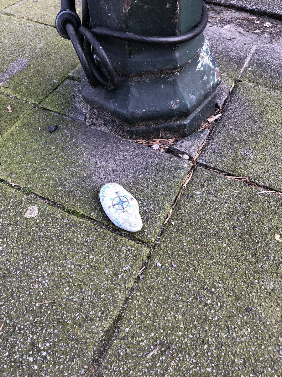 Luna44889716's tweet photo. #keitof de meest betekenisvolle steen die ik tot nu toe heb gevonden omdat ik eerder op kos woonde https://t.co/7ypwhEiQ2M