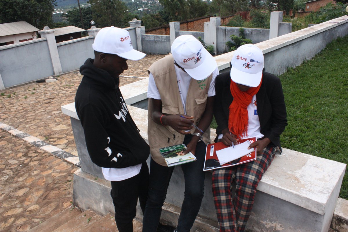 #Projet <a href="/SHARP/">SHARP✨</a>, Apres l'atelier de présentation des boites à outils pour le plaidoyer en SSR aux Champions de <a href="/RutanaProvince/">Province Rutana</a>  ces derniers se sont engagés pour mener des sensibilisations auprès des jeunes de leurs communautés 
@EUauBurundi
@mspls_bdi