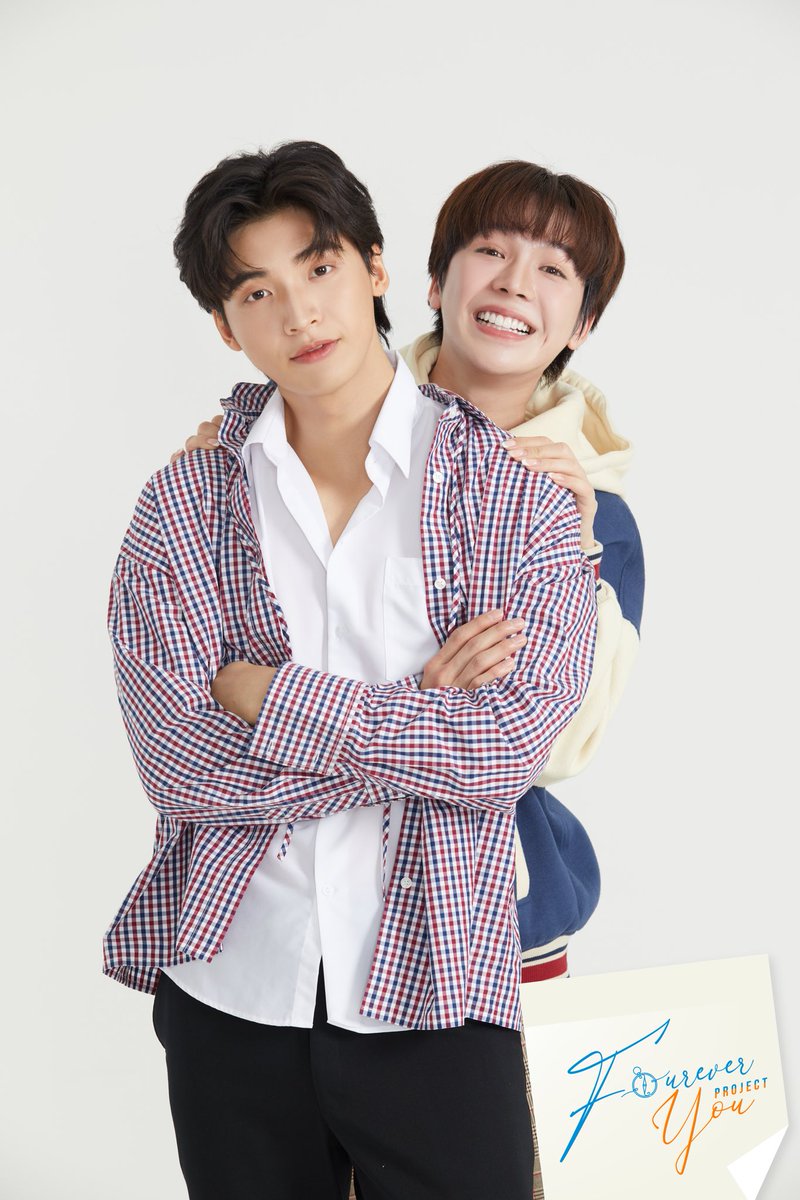 FourEverProject's tweet photo. เจอเด็กซน ก็เหนื่อยหน่อยนะพี่ฮิลล์❤️
@pondponlawit1 @cooheartt 

 #FoureverYouProject https://t.co/6t2ivzRJ4R
