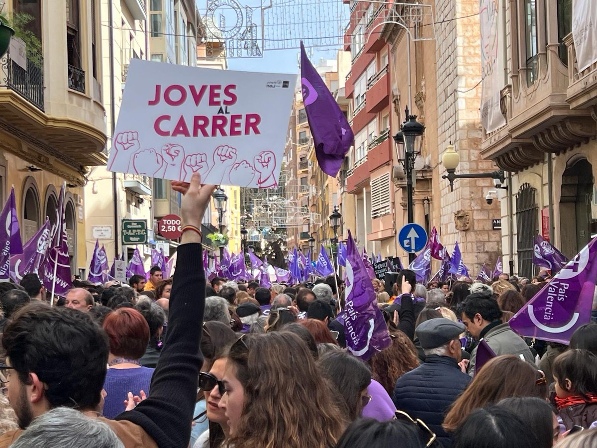 _MACVAC's tweet photo. El feminisme està al carrer i al MACVAC. Aquí trobareu més informació sobre l'exposició temporal que podeu visitar al MACVAC  d'Isabel Oliver
https://t.co/aXjbUxtika
#MACVAC #exposicions #8març #diadeladona #donesartistes #isabeloliver https://t.co/bUsDppJ3LB