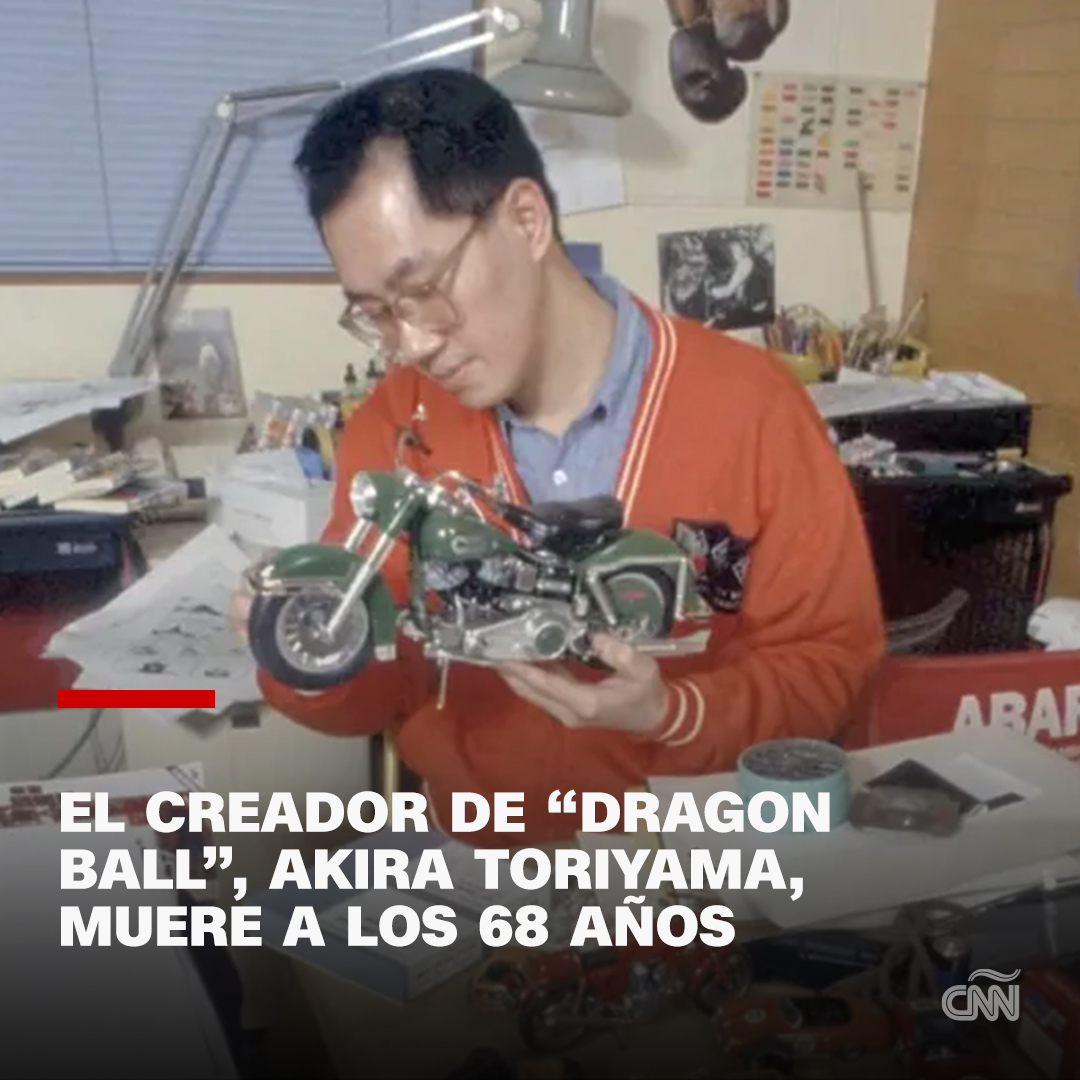 CNNEE's tweet photo. Akira Toriyama, el dibujante de manga japonés que creó la enormemente popular e influyente serie “#DragonBall”, falleció la semana pasada, a los 68 años, a causa de una afección cerebral, según informó su estudio de producción.

🔗: https://t.co/He3ZyhE1RG https://t.co/jCAvUfta3x