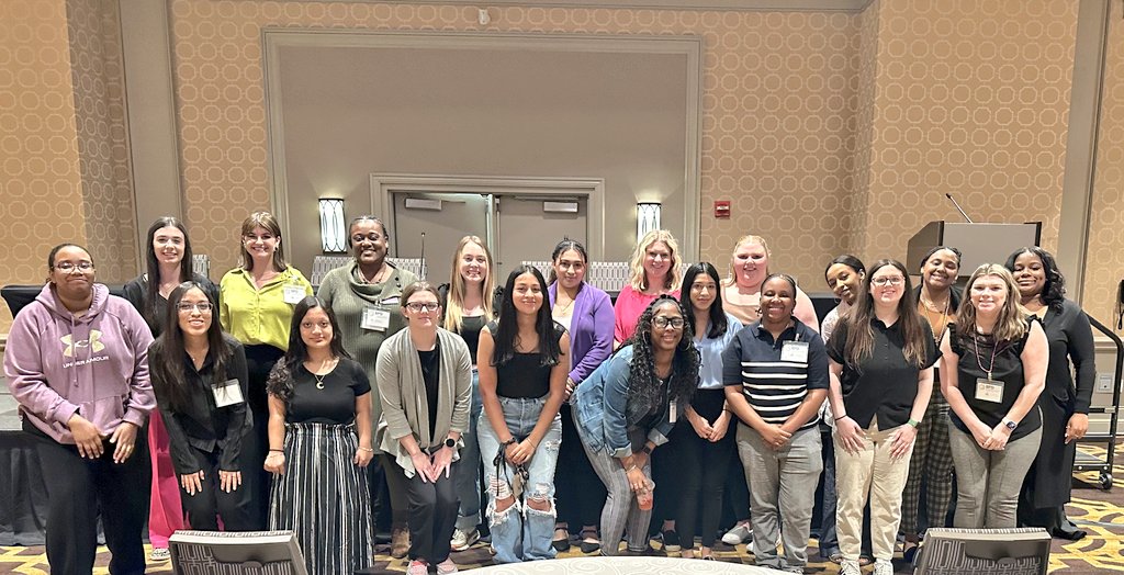 realsocialwork's tweet image. Yesterday was 2nd day of @bswpdonline conference. The last of @tarletonstate @TarletonSOCW students arrived safely in New Orleans. We are 20 strong! Representing Tarleton!  #ResearchIsFun @bswpdonline @ubdachange @SheratonNOLA #BPDInfusion2024