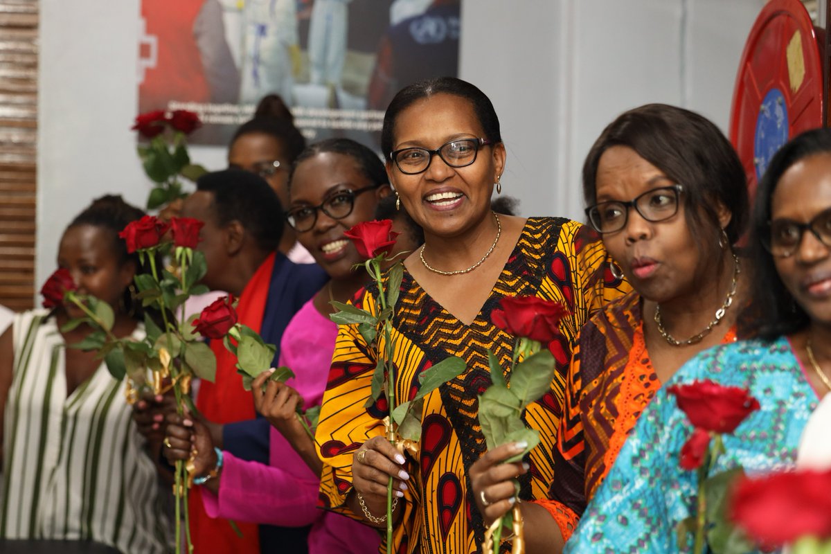 WHORwanda's tweet photo. Happy #InternationalWomensDay  🥳

At @WHO, we #walkthetalk in supporting women's empowerment by:

🚧Eliminating barriers to women's leadership
👩🏿‍🤝‍👩🏼Providing mentorship &amp; career development opportunities
⚖️Celebrating diversity, equity &amp; inclusion at every level of our work https://t.co/v54whiao7K