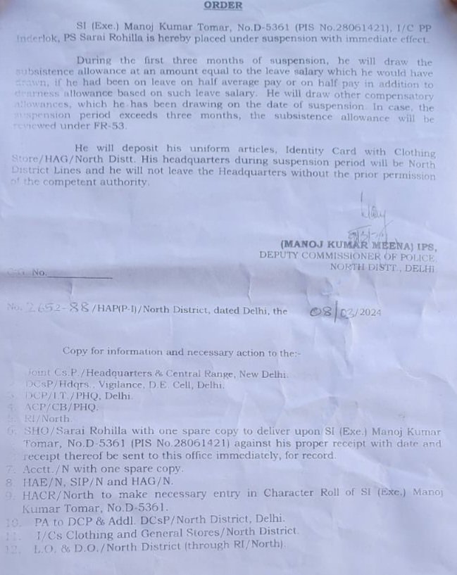 8thClassCitizen's tweet photo. @V71468645 @AmitShah @HMOIndia @LtGovDelhi @KapilMishra_IND @BJP4Delhi @VHPDigital @BajrangDalOrg @bittubajrangi34 @TigerRajaSingh @Pushpendraamu @Vishnu_Jain1 @narendramodi Suspension of the policemen under the pressure of fundamentalists who stopped traffic &amp; offered Namaz is wrong.What action was taken against those who stopped the traffic🚦The suspension should be canceled &amp; action should be taken against those who stop traffic.@DcpNorthDelhi https://t.co/aU8EjHRnVr