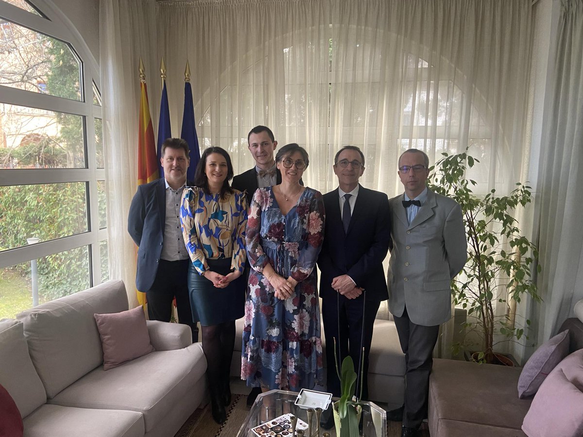 Natacha Lanaud Lecomte (@nlanaudlecomte) on Twitter photo La mission en Macédoine du Nord se termine pour 3 etablissements dijonnais : échanges de pratiques et projets bilateraux au bénéfice des élèves en perspective. <a href="/RA_BFC/">Région académique Bourgogne-Franche-Comté</a> <a href="/AcademieDijon/">Académie de Dijon</a> La mission en Macédoine du Nord se termine pour 3 etablissements dijonnais : échanges de pratiques et projets bilateraux au bénéfice des élèves en perspective. <a href="/RA_BFC/">Région académique Bourgogne-Franche-Comté</a> <a href="/AcademieDijon/">Académie de Dijon</a>