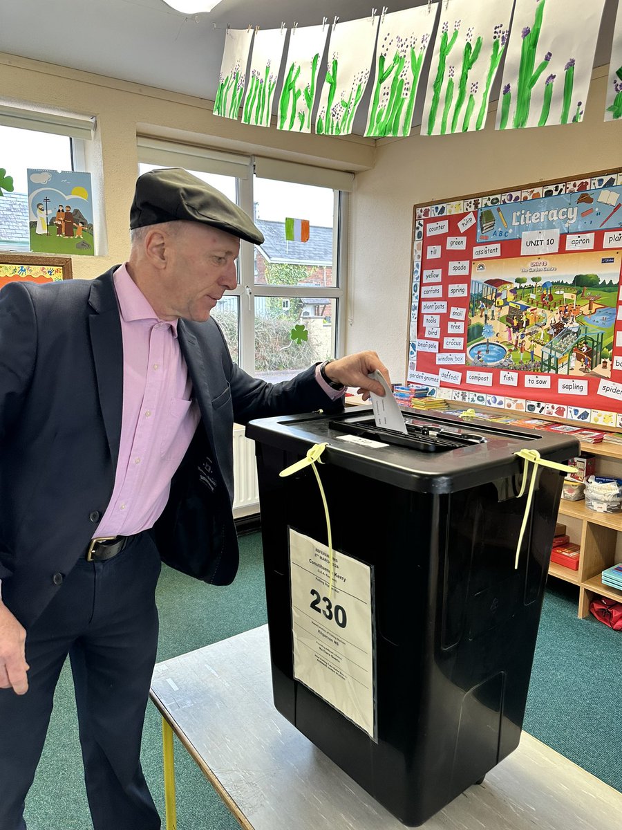 Just cast my vote here in Kilgarvan on today’s referendums, I voted No No to both. Whatever way you’re voting, go and cast your vote, it’s so so important to use your voice by voting at the ballot box. Polls are open until 10pm so there is plenty of time.