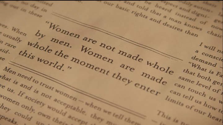 Thundernewsucm's tweet photo. A las mujeres no las completa un hombre. Las mujeres nacen completas en el momento en el que llegan a este mundo. 
#8DeMarzo 💐👒#8M 
#annewithane https://t.co/5msiLlS4ro