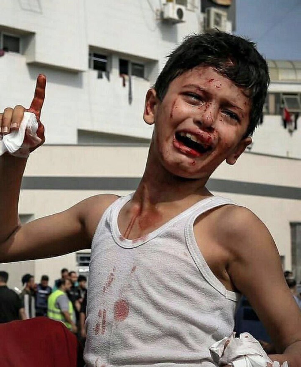 اگر ان بچوں نے آقا صلی اللّٰہ علیہ وسلم کی کورٹ میں ہمارا کیس کر دیا تو پھر ہم کیا جواب دیں گے ؟ 😢

خدا کی قسم یہ مناظر دیکھ کر دل خون کے آنسوں رو رہا ہے۔😓