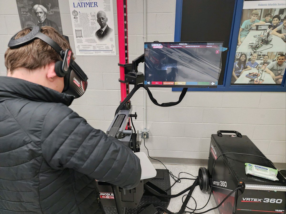 Students at CMS are ending the  9 weeks with Welding and making Keychains. <a href="/CCSCTE/">Cleveland CTE</a>