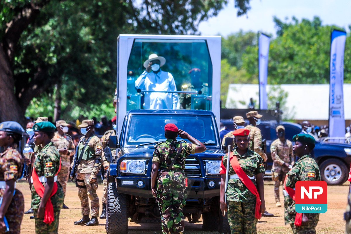 Women in Uniform Welcoming President   @KagutaMuseveni in Katakwi for #WomensDayCelebration 👏