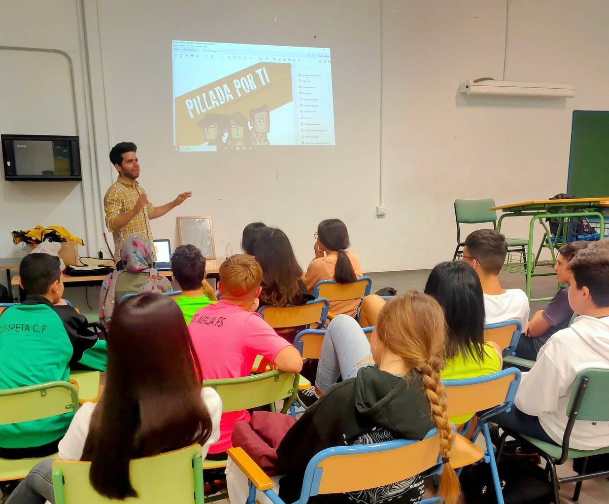 Conmemoramos este #8m con la convicción de  ofrecer un mensaje de igualdad en las actividades que realizamos durante todo el año. Defender los derechos en pro de la igualdad es una cuestión esencial que llevamos al alumnado de los Colegios e Institutos