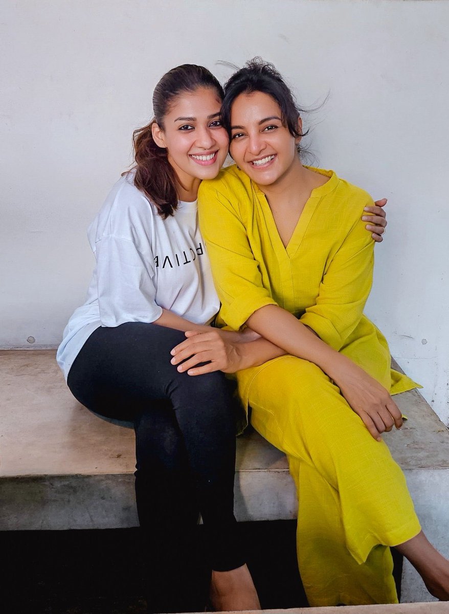 Buzz: #Nayanthara acting together with Manju Warrier in #DearStudents🎥