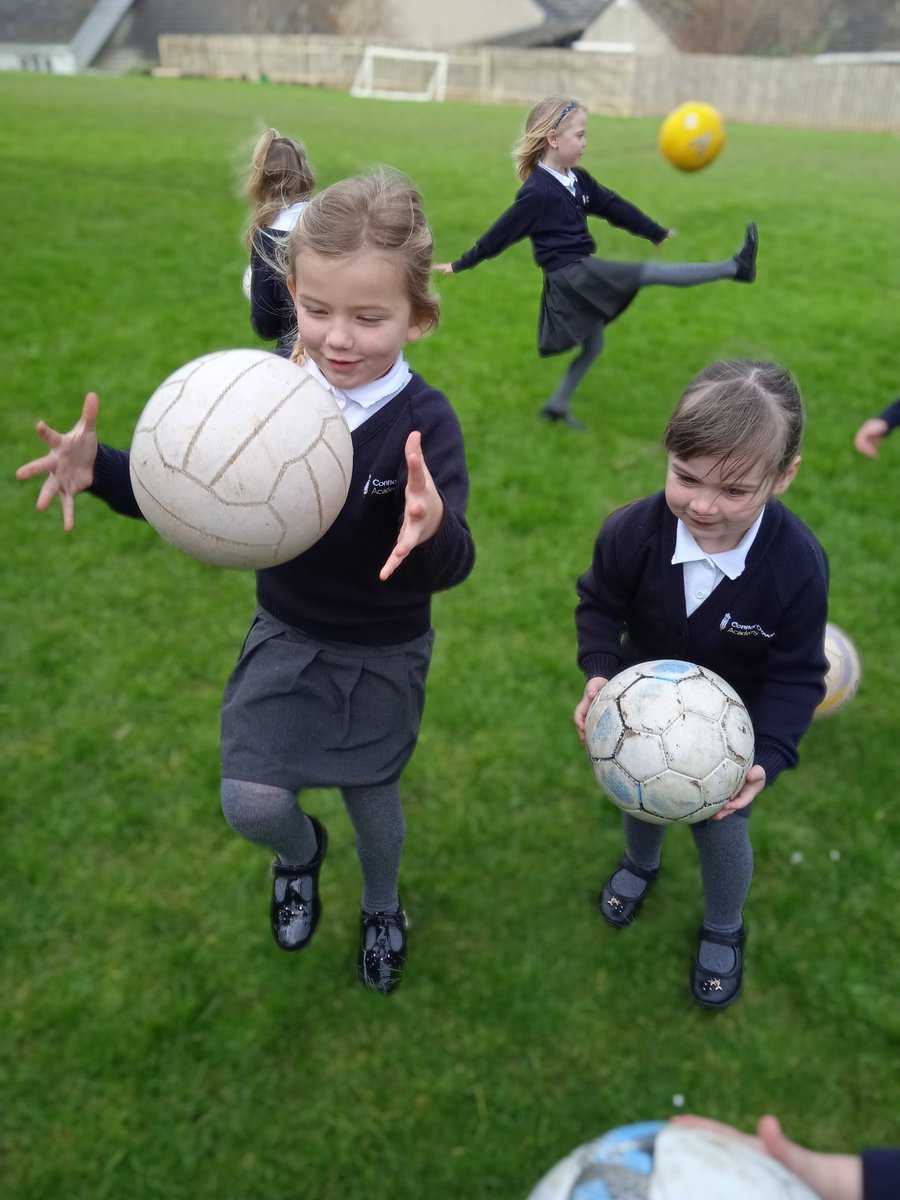 ConnorD_Academy's tweet photo. Reception Class girls learning new skills during the 'Girls Kick Up Challenge'. https://t.co/hk23s485di