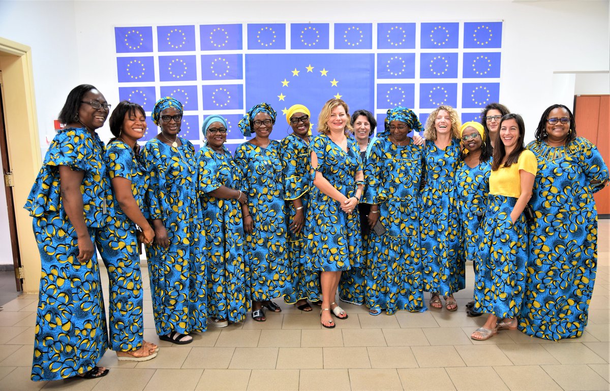 En ce 8 mars, Journée internatio des droits des femmes, le personnel de la Délégation de l’UE s’est retrouvé comme d’habitude pour réaffirmer son engagement indéfectible en faveur du respect et de la défense des droits des femmes. #WomensDay