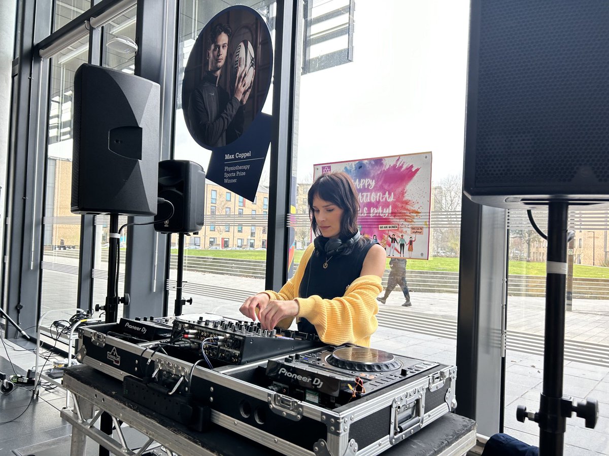 #IWD2024 ⁦@djlaurajackson⁩ opening the event here ⁦⁩ ⁦@mcys_mmu⁩ as part of the gender based violence research group at Brookes ⁦@ManMetUni⁩