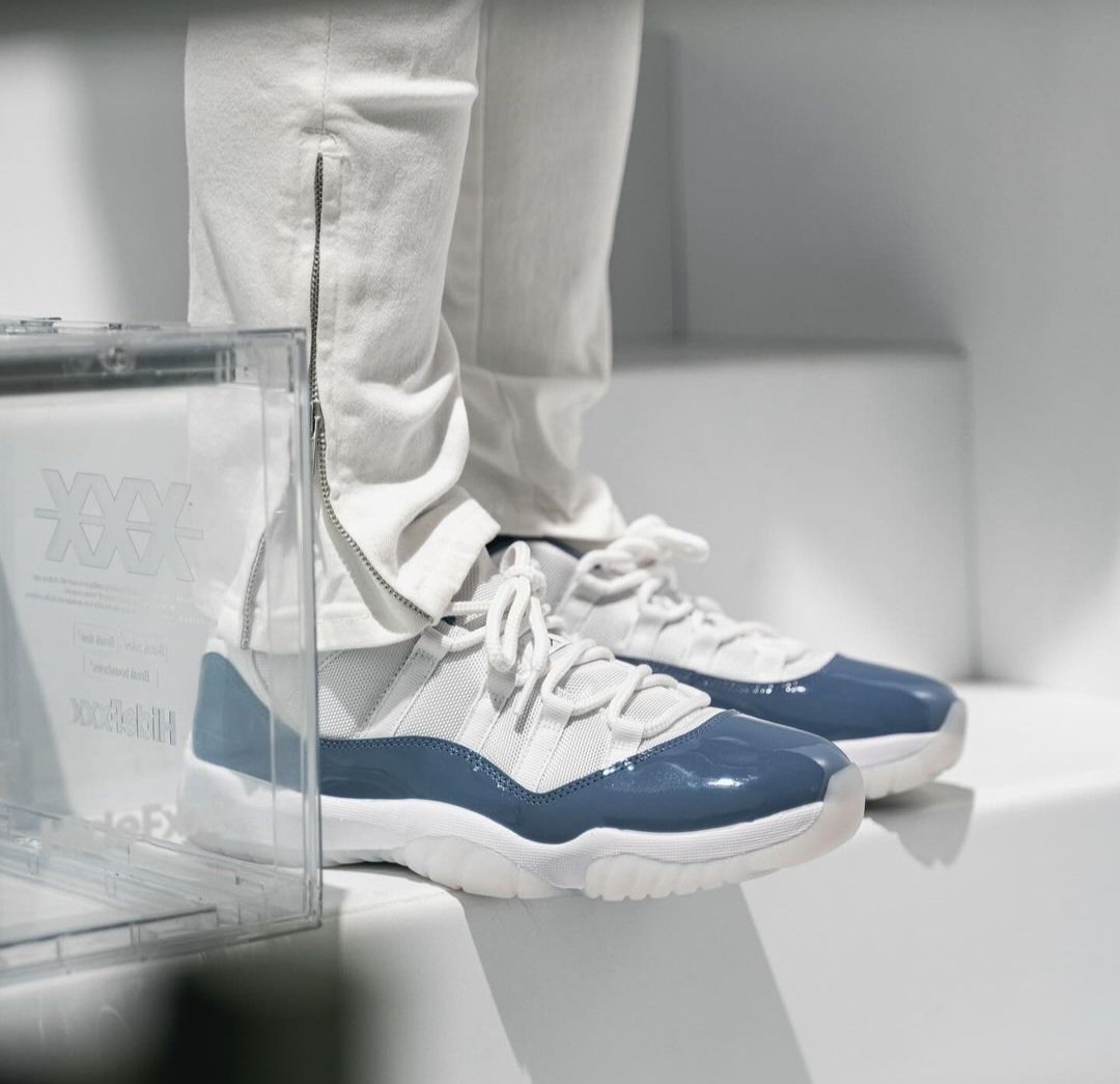 SneakerVisionz's tweet photo. The Air Jordan 11 Low 'Diffused Blue' Releases August 17th 🧊 https://t.co/ctvBicRf1G