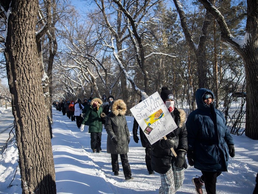 Murray Mandryk: Moe's budget preview a ploy to skirt bargaining table — For Saskatchewan's government to say it wants a deal with the province's teachers at the bargaining table is pure hypocrisy. #sask #skpoli bit.ly/3V6aykf