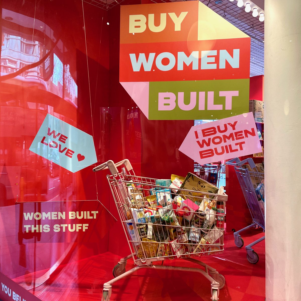 How cool is this!?? A massive thank you @BuyWomenBuilt & @WholeFoodsUK for this amazing takeover promoting female-founded brands! Such a pinch-me moment. Happy #InternationalWomensDay all ❤️💪! #IWD24 #IWD #femalefounders #FemaleEntrepreneurs #WomeninBusiness