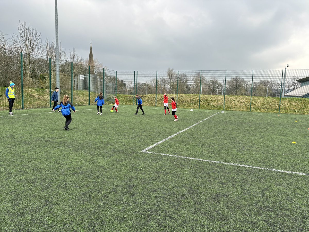 ⚽️ #LetGirlsPlay football festival ⚽️ The girls thoroughly enjoyed the 3-a-side football festival at Calderdale College. The girls played 9 - won 7 and drew 2 scoring 27 goals! Thank you to all who organised the event! @CalderdaleSGO #InternationalWomensDay #WomensDay