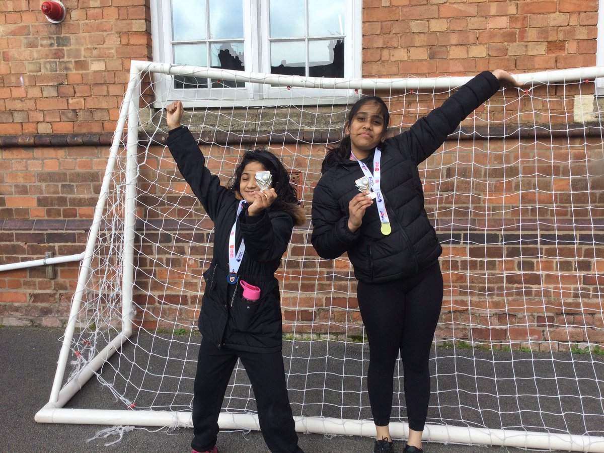 Shrubland Street tweet media