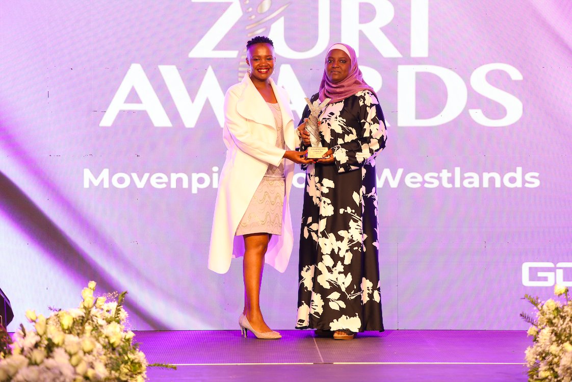 Manufacturing Category at the 2024 Zuri Awards finds its champion in Miswaleh Zingizi of Kayanuts! She was presented her award by Peris Nduta of Safaricom_plc Her innovation sparks joy and progress. #InspireInclusion #ZuriAwards #ZuriFoundation #IWD2024