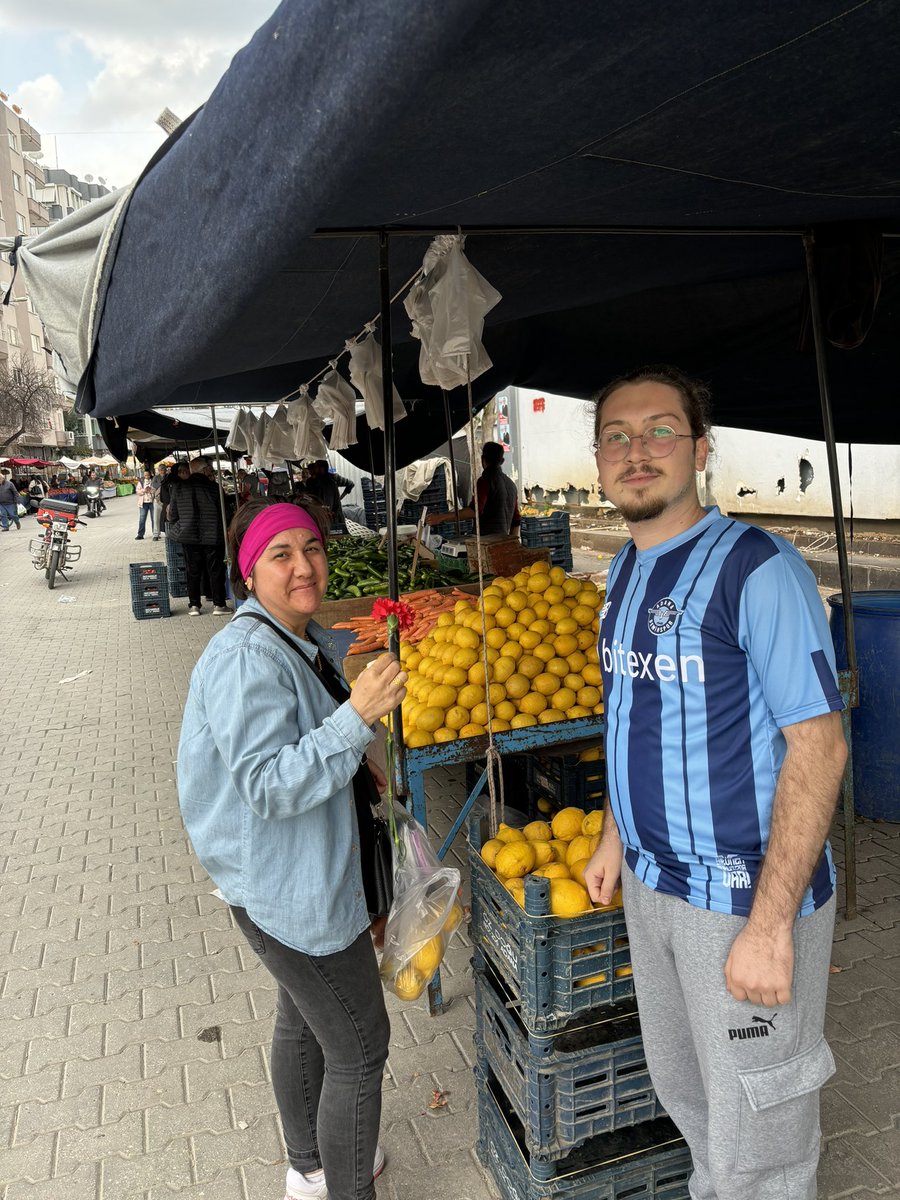 8 Mart Dünya Kadınlar Gününde, kıymetli kadınlarımıza çiçek dağıtımında bulunduk. Sosyal hayatın her alanında var olan bir Üni- Adana Demir… Tüm kadınların 8 Mart Dünya Kadınlar gününü kutlarız.