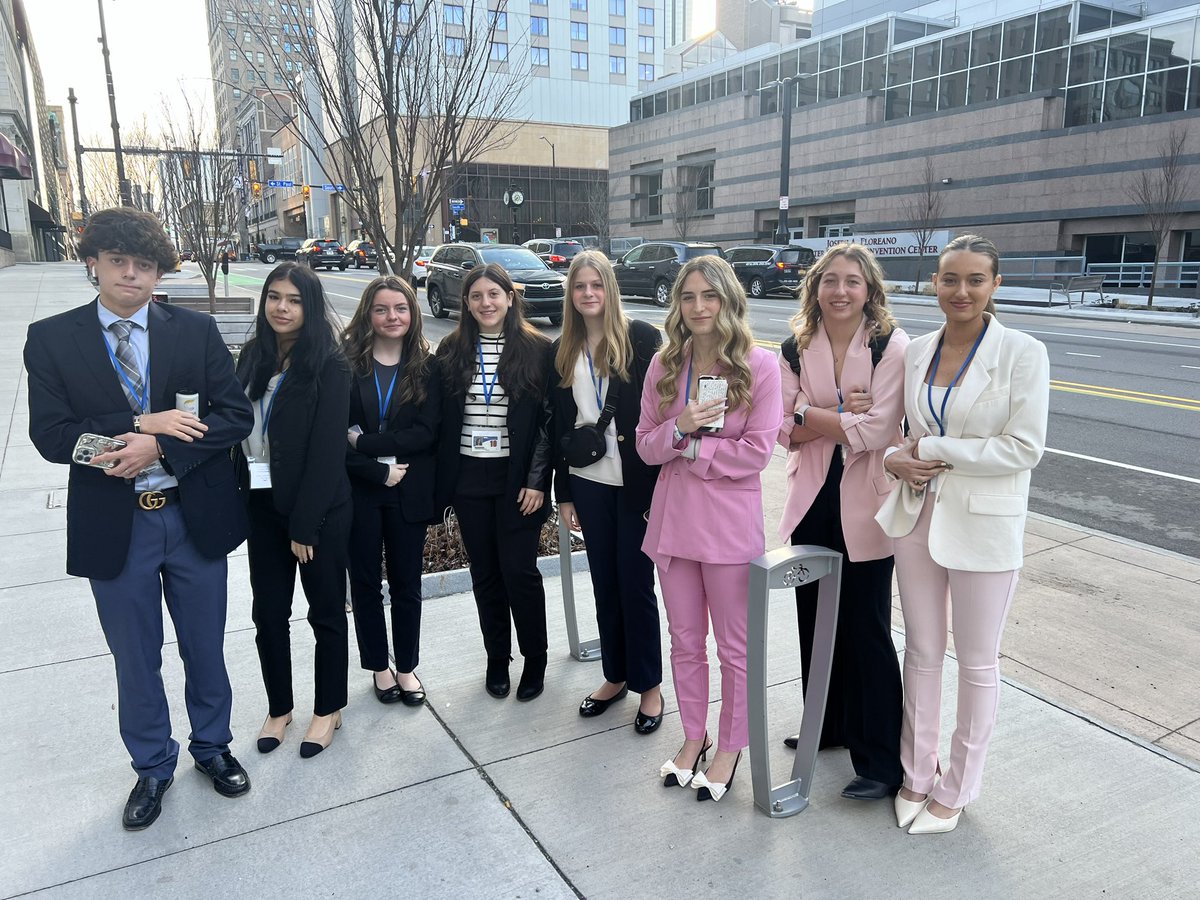 Great job by Oceanside students at the state-wide DECA competition in Rochester! These students certainly have a bright future ahead of them <a href="/MitchBickman/">M Bickman</a> <a href="/OSchoolsPR/">Oceanside School District #OSD_NY</a> #ThisIsOSD