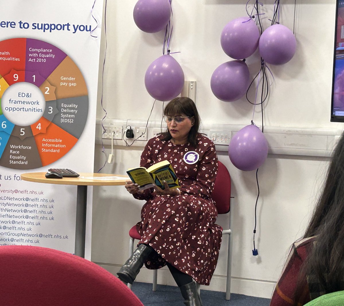 Our equality diversity and inclusion lead @BansalHarjit reading an inspiring passage to close todays #InternationalWomansDay event 💜