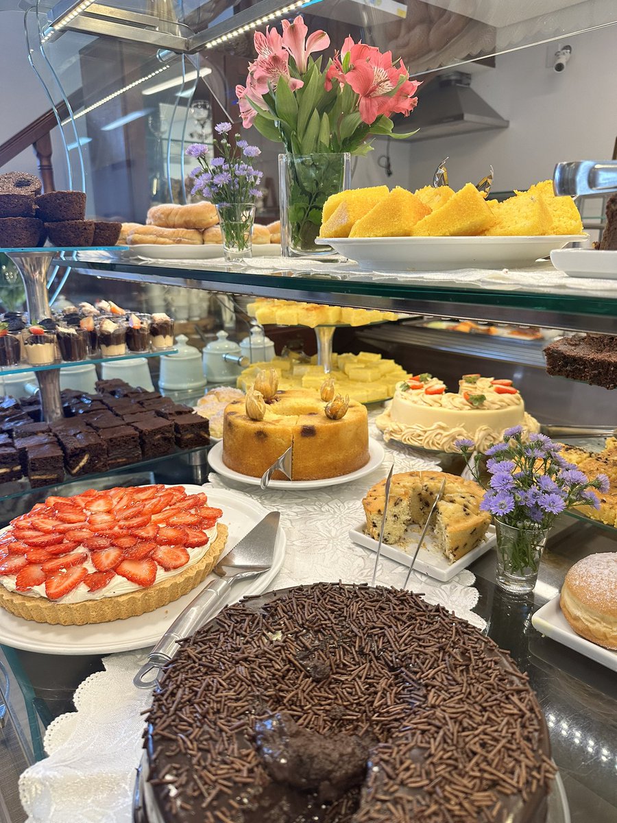 ChaleDoTrigo's tweet photo. Tá rolando uma mesa maravilhosa de café da manhã para o Dia da Mulher 💕🙋‍♀️ disponível até as 10h https://t.co/zpnEmjGCWA