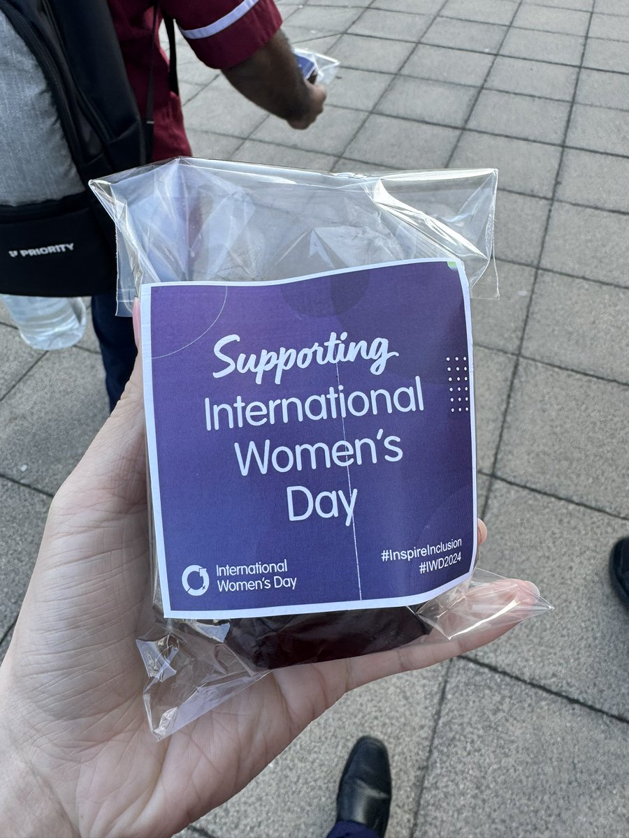 nurseVChantress's tweet photo. Every woman's success should be an inspiration to another. We're stronger when we cheer each other โค๏ธ
Join them and make your pledge ๐
.
.
.
HAPPY INTERNATIONAL WOMEN'S DAY ! ๐
#International_Womens_Day
#BarnetHospital https://t.co/XuJmx3R1Bm