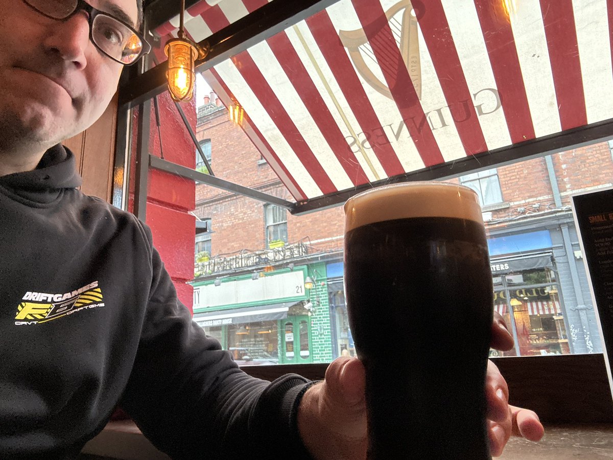 “Have a Guinness in Dublin” ✅ officially checked off the life to-do list.