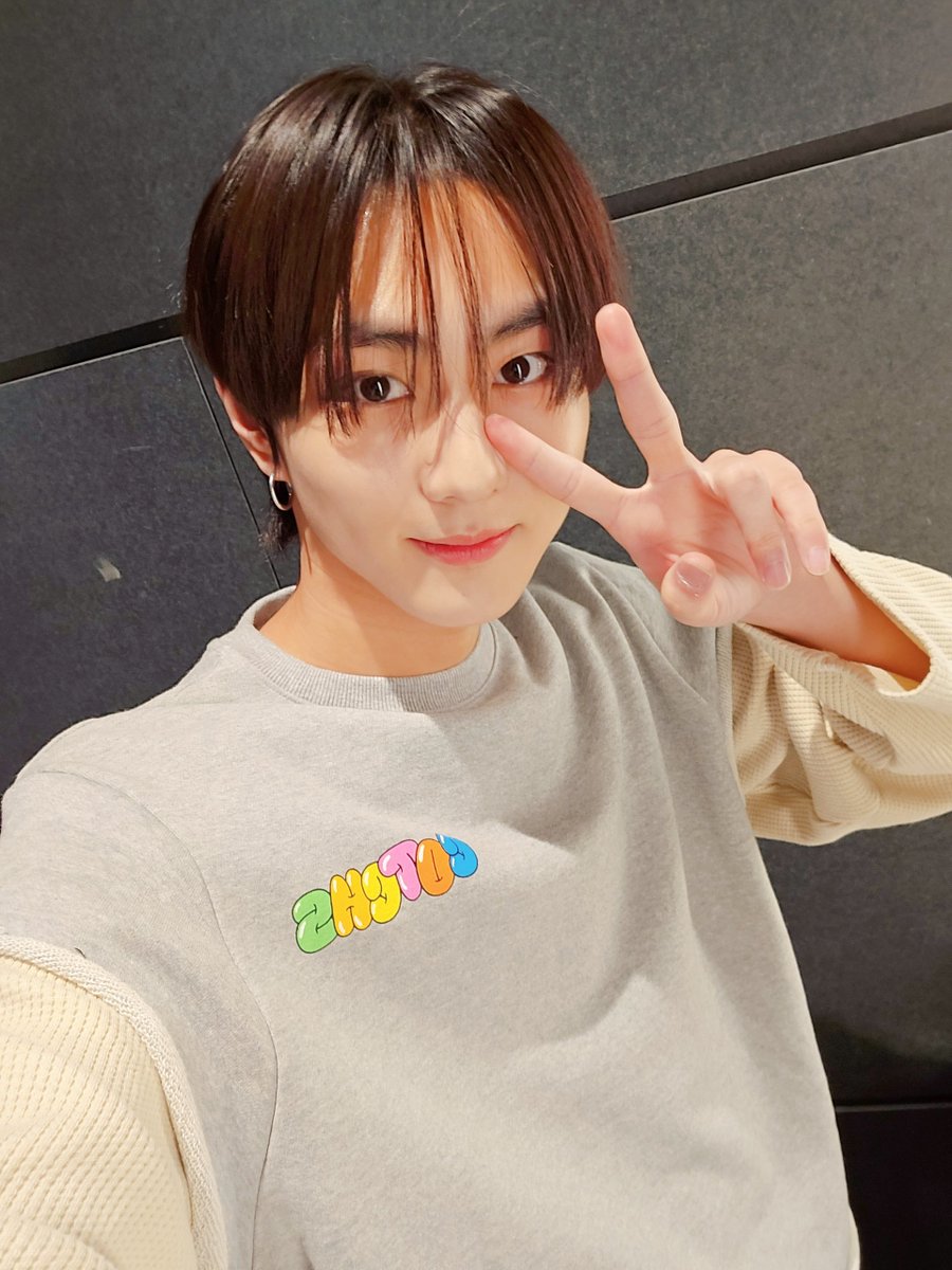 enhypenweverse's tweet photo. [ #정원’s Post ] 240308

#JUNGWON: ✂️

@ENHYPEN_members @ENHYPEN #ENHYPEN #엔하이픈 https://t.co/vs4jdoAQsU