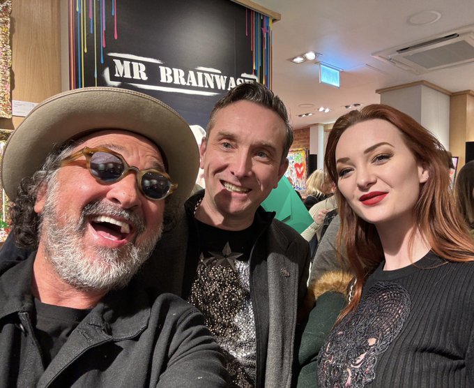 Had a lovely evening yesterday at @CFAGalleries &amp; got to meet @MrBrainwash himself 😀 #mrbrainwash #brainwashart<a class="tags" target="_blank" title="On Twitter" href="/?out=eyJ0eXAiOiJKV1QiLCJhbGciOiJIUzUxMiJ9.eyJpYXQiOjE3MjI1NjgzMzAsImlzcyI6InR3cG9ybnN0YXJzLmNvbSIsIm5iZiI6MTcyMjU2ODMzMCwiZXhwIjoxNzU0MTA0MzMwLCJyZWRpcmVjdF91cmwiOiJodHRwczovL3R3aXR0ZXIuY29tL0NGQUdhbGxlcmllcyJ9.lwaOnT0ganzRKuP68K8cjorz_2exvrQur4Njcyx-5K7WBOScJTGrsJNO9nk5JutXmSIyw6x7iRq2k2btWlkDFw">@CFAGalleries</a><a href="/tag/mrbrainwash"class="tags"><span>#mrbrainwash</span></a><a href="/tag/brainwashart"class="tags"><span>#brainwashart</span></a>