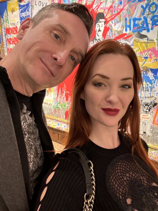 Had a lovely evening yesterday at @CFAGalleries &amp; got to meet @MrBrainwash himself 😀 #mrbrainwash #brainwashart<a class="tags" target="_blank" title="On Twitter" href="/?out=eyJ0eXAiOiJKV1QiLCJhbGciOiJIUzUxMiJ9.eyJpYXQiOjE3MjI1NjgzMzAsImlzcyI6InR3cG9ybnN0YXJzLmNvbSIsIm5iZiI6MTcyMjU2ODMzMCwiZXhwIjoxNzU0MTA0MzMwLCJyZWRpcmVjdF91cmwiOiJodHRwczovL3R3aXR0ZXIuY29tL0NGQUdhbGxlcmllcyJ9.lwaOnT0ganzRKuP68K8cjorz_2exvrQur4Njcyx-5K7WBOScJTGrsJNO9nk5JutXmSIyw6x7iRq2k2btWlkDFw">@CFAGalleries</a><a href="/tag/mrbrainwash"class="tags"><span>#mrbrainwash</span></a><a href="/tag/brainwashart"class="tags"><span>#brainwashart</span></a>