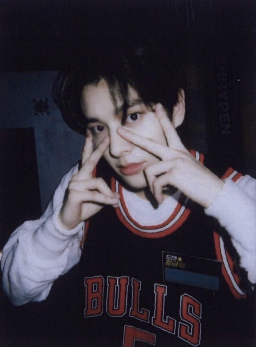 ureyeswonly's tweet photo. jake said i was trying to copy his pose 🙄🙄 

#ENSD #ENGENE_SELCA_DAY #engeneselcaday #enhypen #jake @ENHYPEN_members https://t.co/fL8AgSAk56