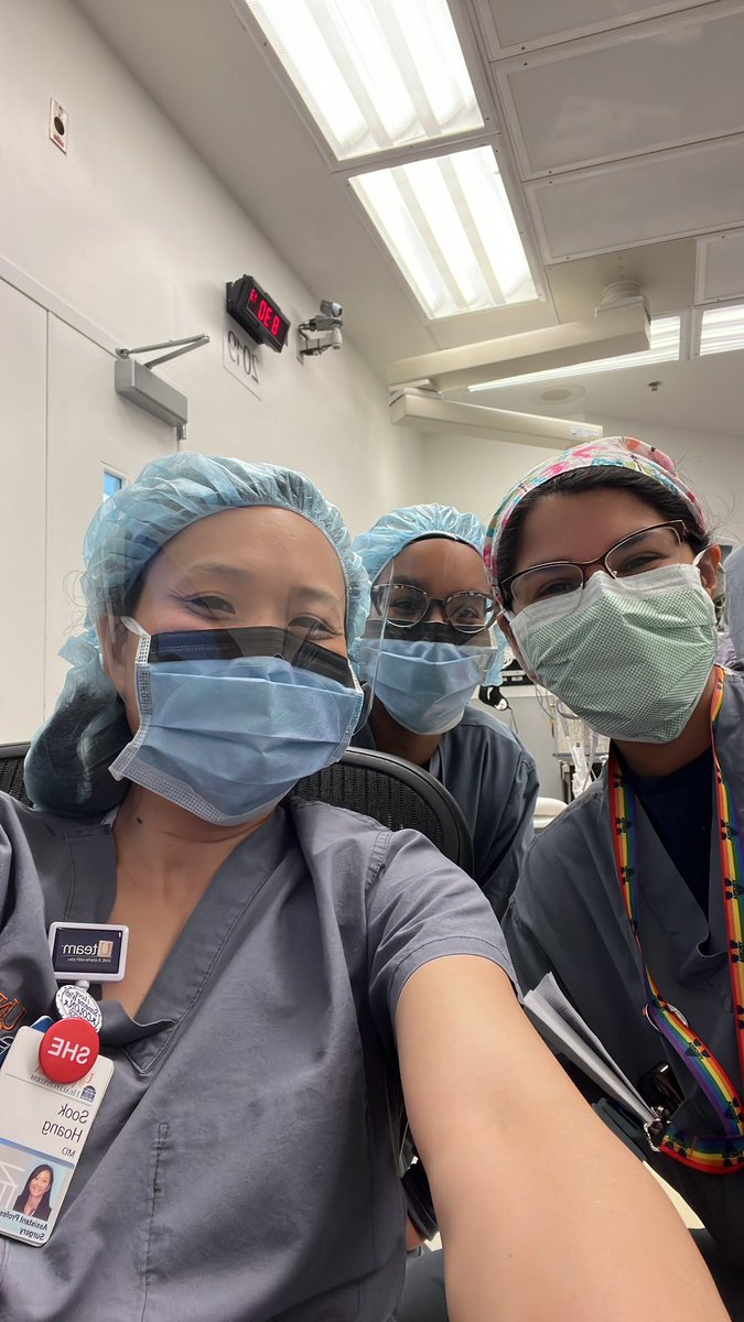 sookchanhoang1's tweet photo. Happy International Women’s Day! Spending the day with these amazing women! #InternationalWomansDay @UVASurgery @RRastogiMD https://t.co/rJyYuAqixO