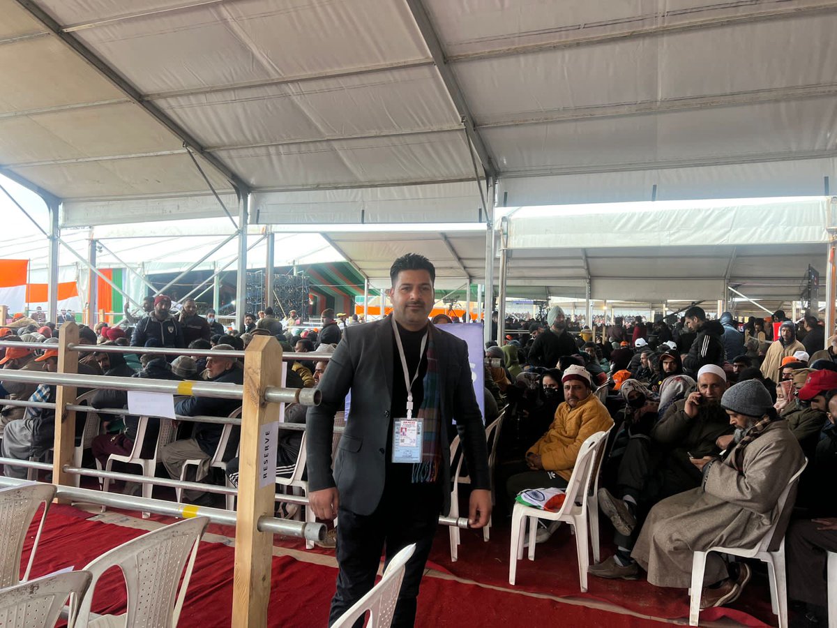 meer Asim tweet media