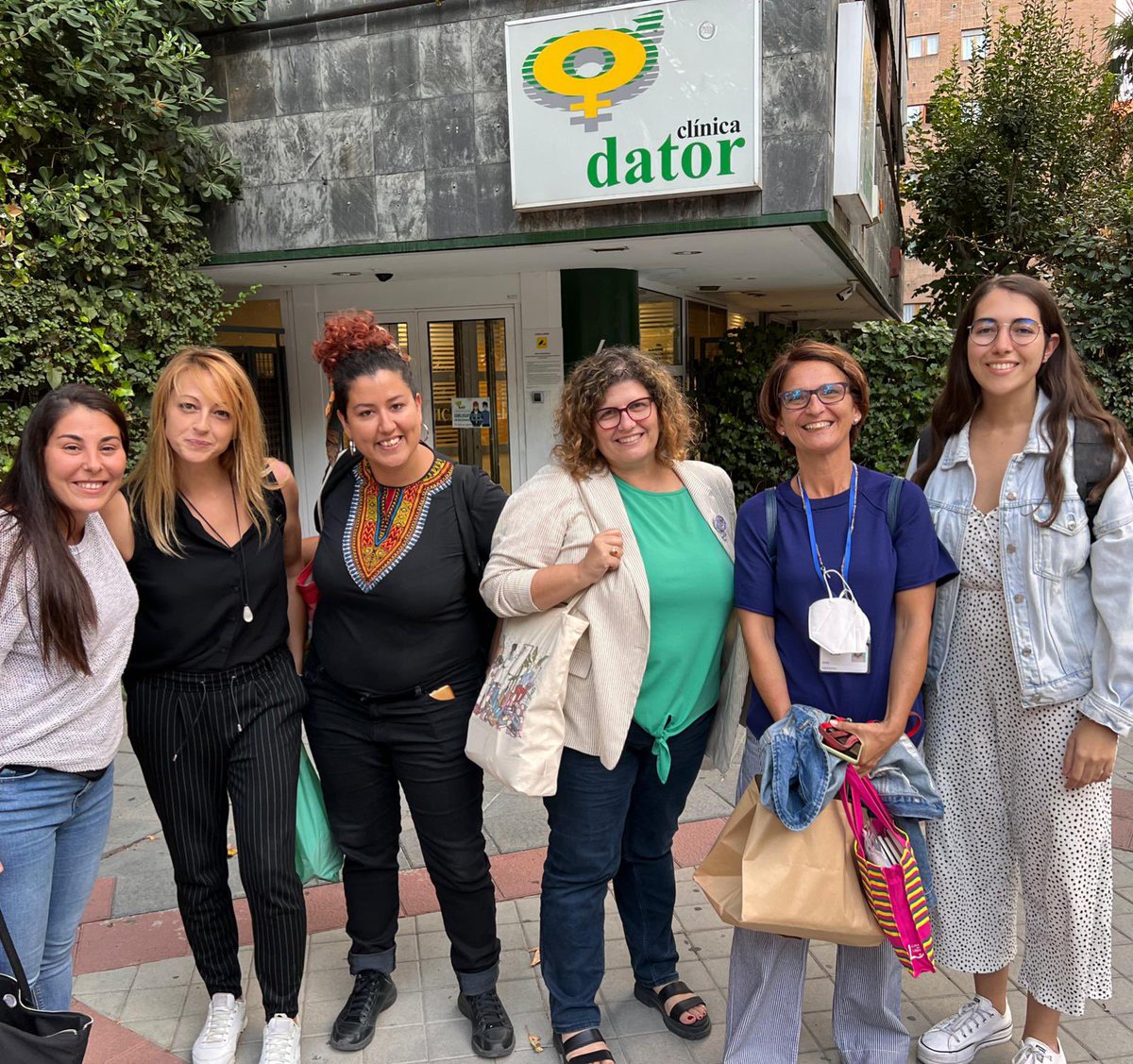 sonjafem's tweet photo. #LasMujeresdemiVida
@AdaSantana98, @MujeresJovenesF #Dator, con Rocío Martínez al frente de la excelente atención a las Mujeres
#Feminismo en #Rota, donde tanto aprendo y mis amigas de #Navalosa, a través de Montse, que tanto me alimentan de realidad https://t.co/vQAOV1P132