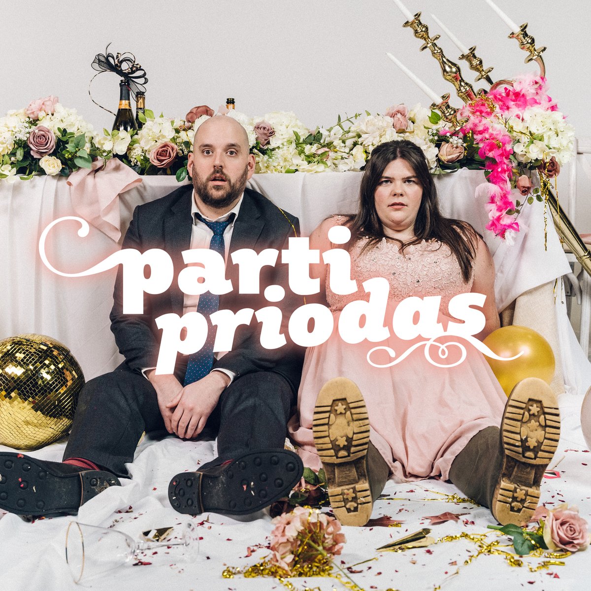 Parti Priodas
@TheatrGenCymru 

📅02-05-2024
⏰7:30pm
🎟️theatrfelinfach.cymru

Emynau, tensiynau, a dawnsio ar ben byrddau! Dyma’ch gwahoddiad i barti priodas Dafydd a Samantha!

Hymns, tensions, and dancing on tables! You’re officially invited to Dafydd and Samantha’s wedding!