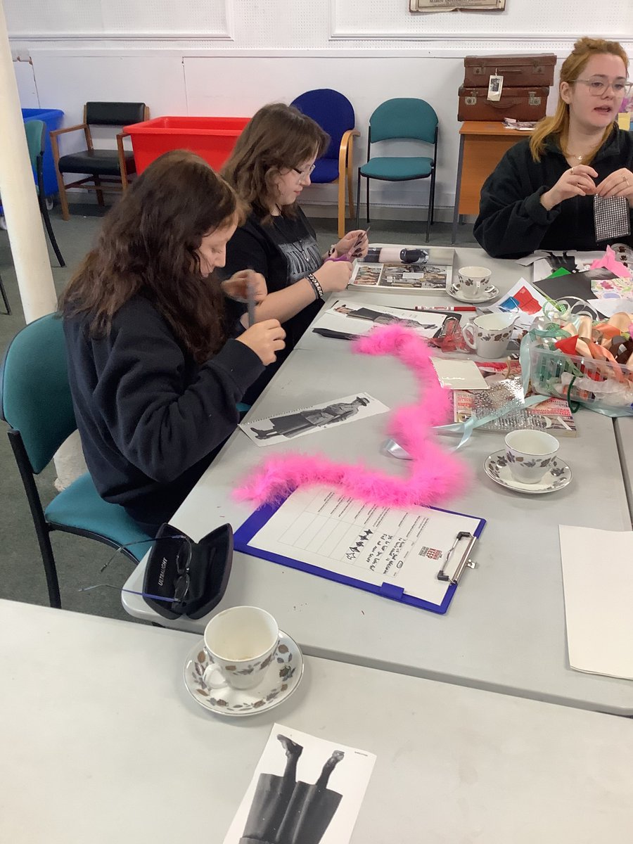 NorthCornwallAP's tweet photo. NCA students have teamed up with @BodminKeep to put on an exhibition to showcase women in both the 1st and 2nd World Wars. Week 1 - The girls learnt about women's fashion during the Wars and modernised some of the outfits #thisisap https://t.co/L0SAsReTFK