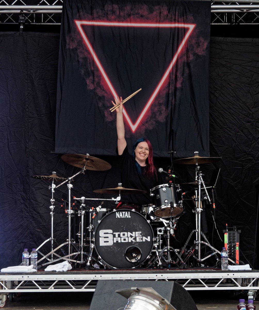 To all the women around the world, keep doing the things you love, keep breaking down barriers and above all, be yourself! Happy International Women’s Day! 🖤🤘🔥 📷 Marty Moffatt #internationalwomensday #IWD