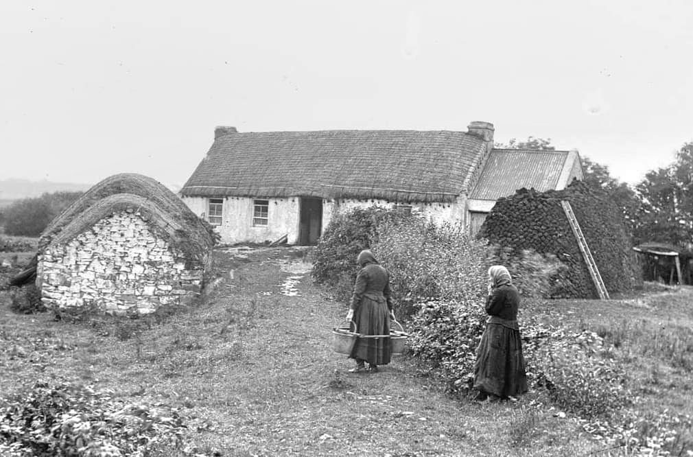 Happy International Women's Day This incredible photo was taken on the Inishowen Peninsula, County Donegal, and although the two hardy ladies are long past, the little roped house still stands, looking much as it did in this photo. #Donegal #heritage #vernacular #Ireland