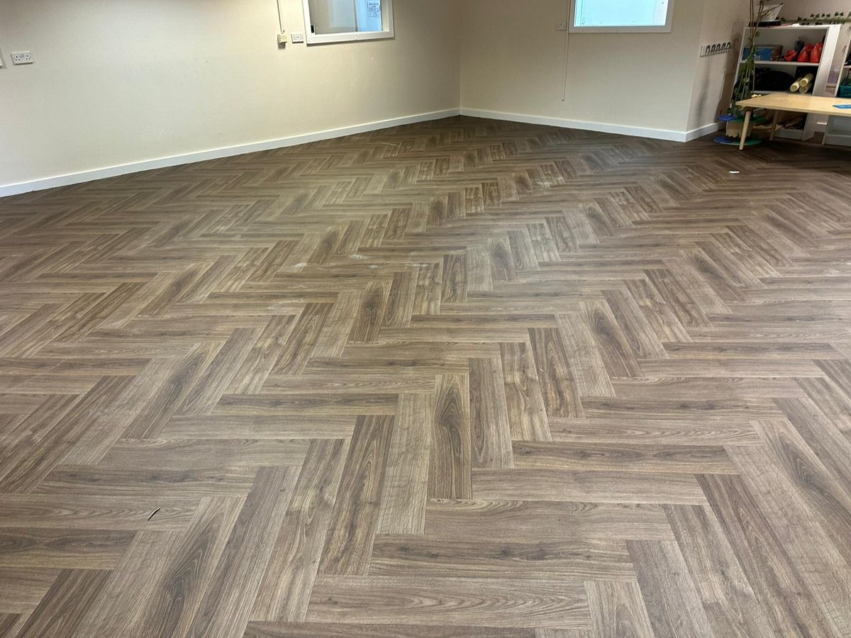 Kingfisher_L20's tweet photo. Explorers Nursery in Kirkby 🤎
Grand Designs - Patagonia
#KingfisherCarpets #CarpetsLiverpool #CarpetFittersLiverpool #FlooringLiverpool
#ArtificialGrassLiverpool
#HomeImprovement #InteriorDesign https://t.co/1MYb0DNpCt