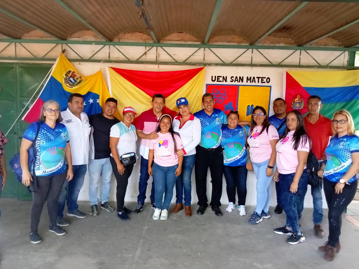 #8Marzo UEN San Mateo del Mcpio Bolívar recibe la visita de supervisión del viceministro Prof. Pedro Díaz, profa. Leira Suárez autoridad de educación y FEDE con el propósito de organizar el inicio de la atención integral con la Bricomiles. #VenezuelaMujer @NicolasMaduro