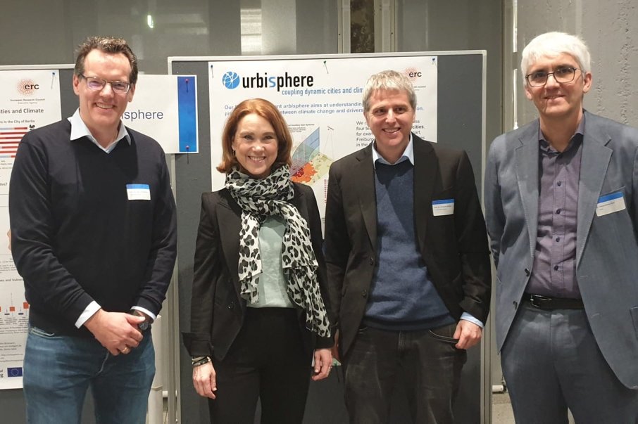 Andreas Christen (@envmet) on Twitter photo Presenting today our <a href="/ERC_Research/">European Research Council (ERC)</a> Synergy Grant <a href="/urbisphere/">Urbisphere</a> to Minister of Science, Research and Arts <a href="/OlschowskiPetra/">Petra Olschowski</a> <a href="/mwk__bw/">Wissenschaft.Kunst.BW</a> as a best practice project for <a href="/HorizonEU/">Horizon Europe 🇪🇺</a>. We <a href="/UniFreiburg/">Universität Freiburg</a> and <a href="/Uni_Stuttgart/">Uni Stuttgart</a> collaborate with European Partners to resolve cities in climate models. Presenting today our <a href="/ERC_Research/">European Research Council (ERC)</a> Synergy Grant <a href="/urbisphere/">Urbisphere</a> to Minister of Science, Research and Arts <a href="/OlschowskiPetra/">Petra Olschowski</a> <a href="/mwk__bw/">Wissenschaft.Kunst.BW</a> as a best practice project for <a href="/HorizonEU/">Horizon Europe 🇪🇺</a>. We <a href="/UniFreiburg/">Universität Freiburg</a> and <a href="/Uni_Stuttgart/">Uni Stuttgart</a> collaborate with European Partners to resolve cities in climate models.
